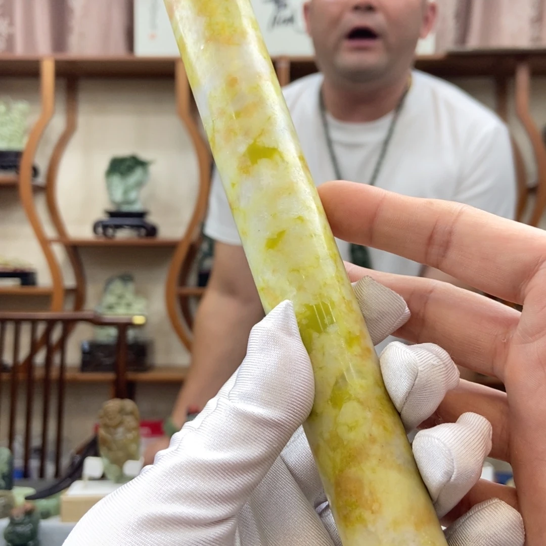 未镶嵌蛇纹石玉擀面杖（多样性发一件