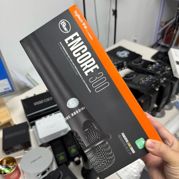 95新  blue e300电容麦克风喊麦唱歌手持话筒配件齐全