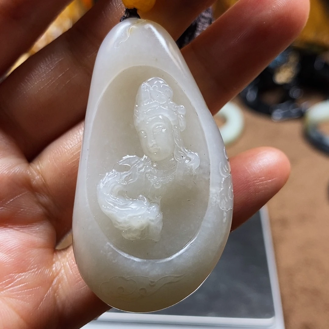 和田玉未镶嵌挂件