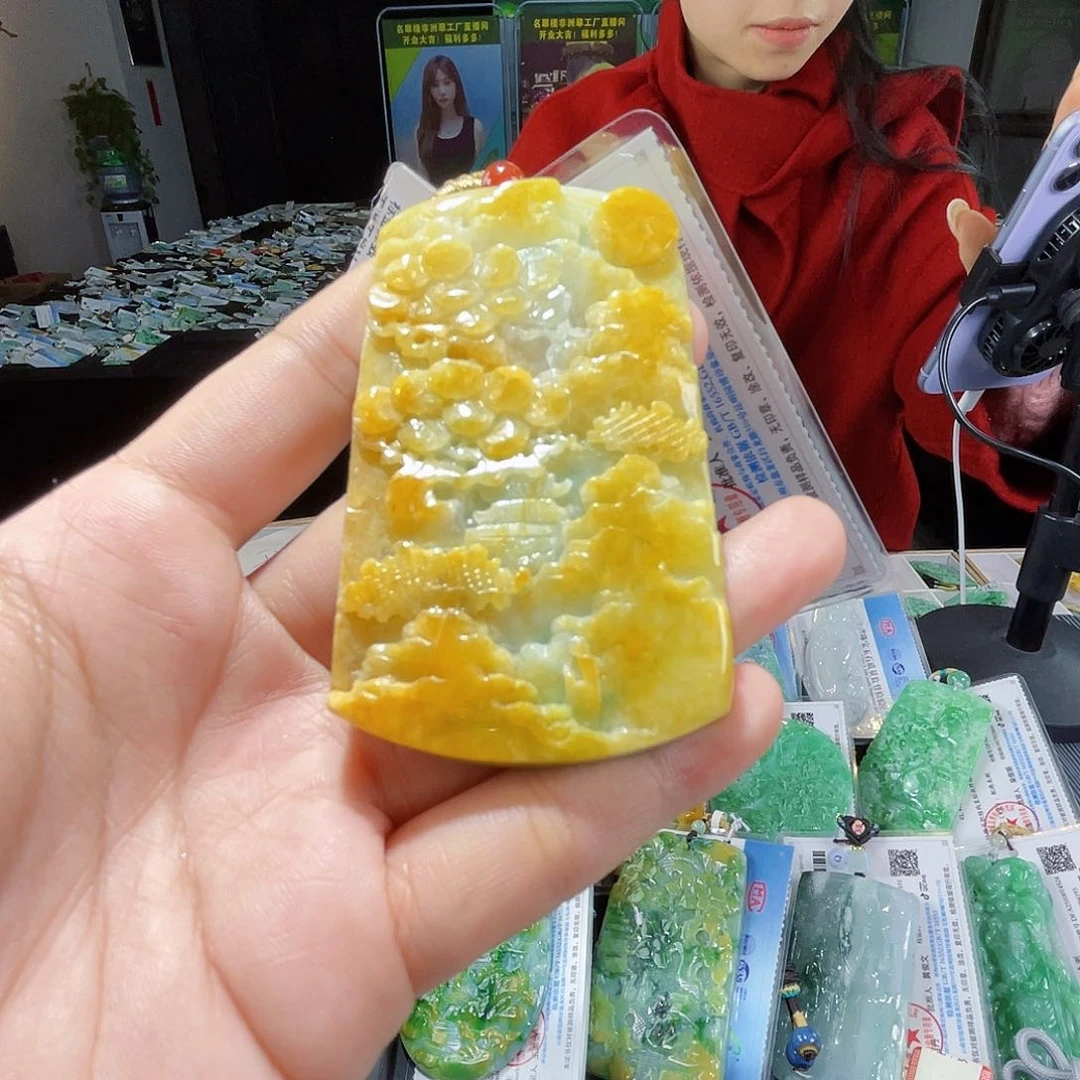 颈饰未镶嵌翡翠一