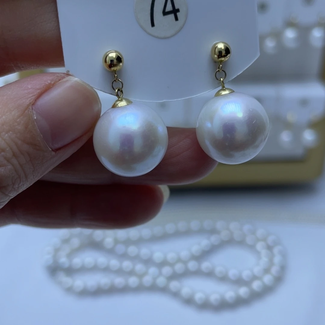 淡水珍珠18K金镶嵌耳饰