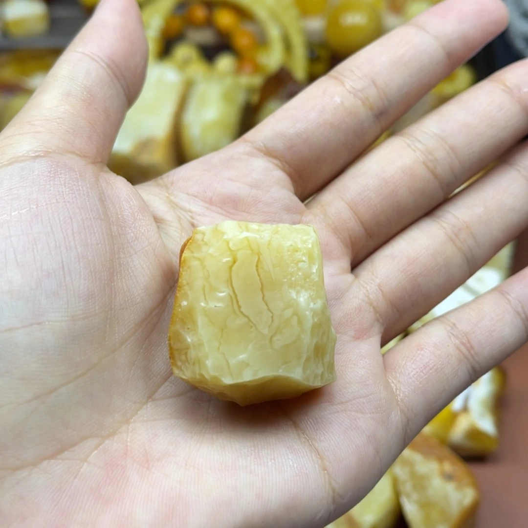 【闪购商品】定制琥珀未镶嵌