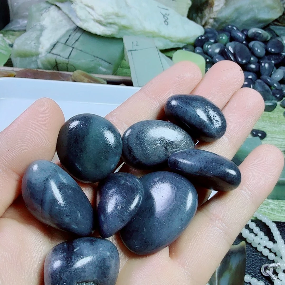 未镶嵌和田玉（糖玉）挂件