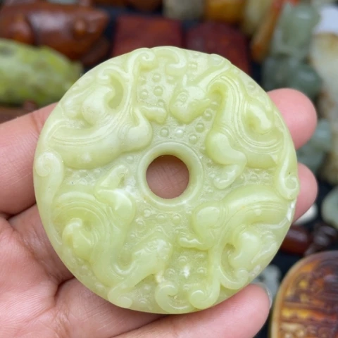 蛇纹石玉未镶嵌颈饰27