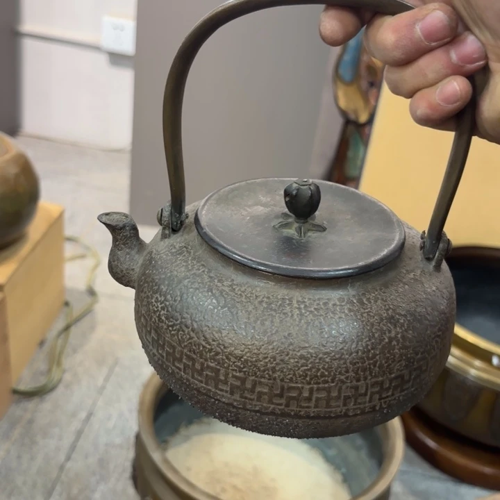 紫砂茶杯水***阁非常美丽漂亮的物品