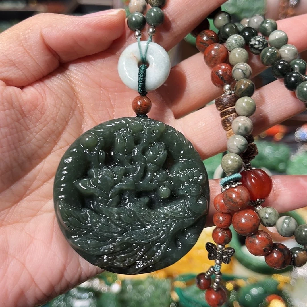 颈饰未镶嵌和田玉