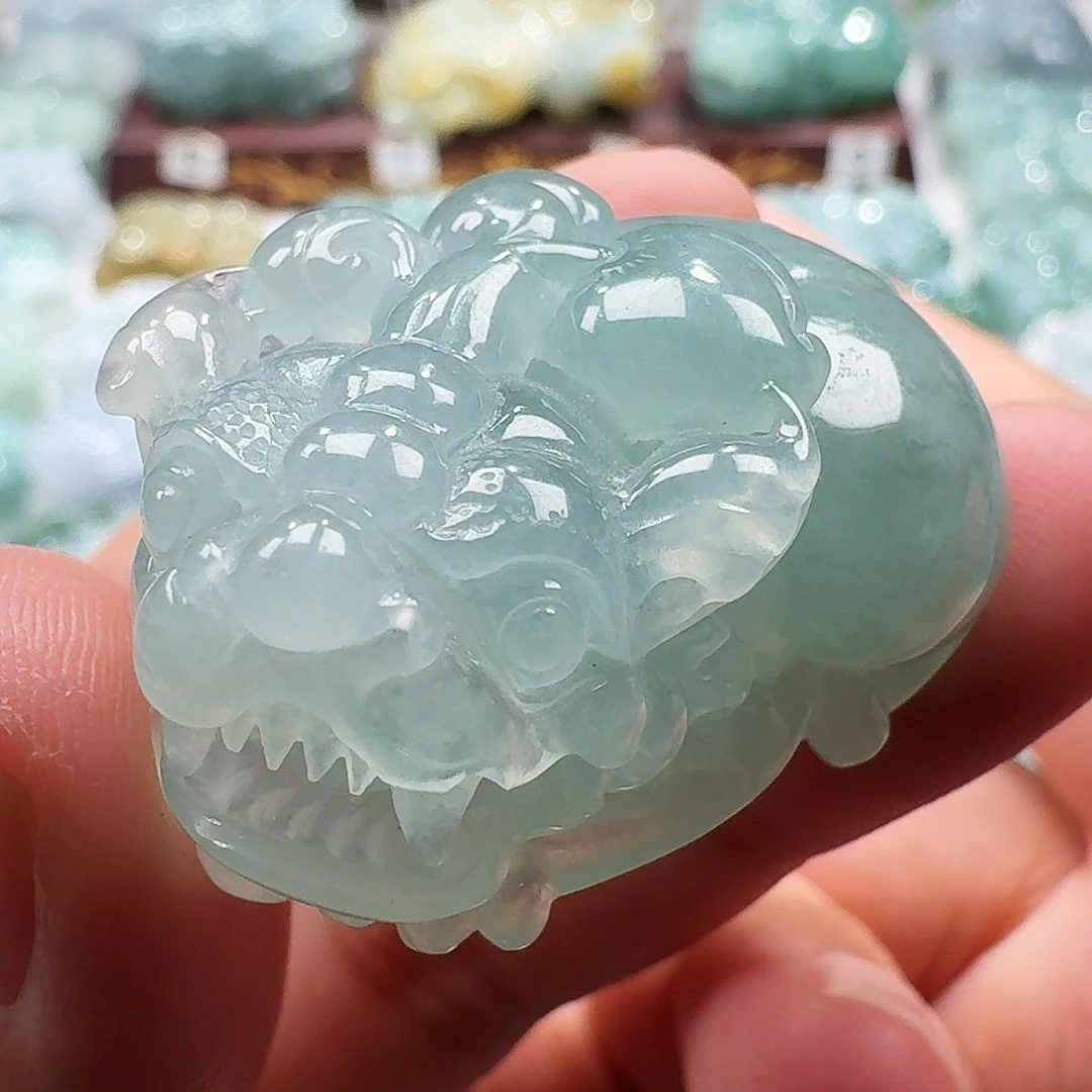 翡翠挂件未镶嵌貔貅