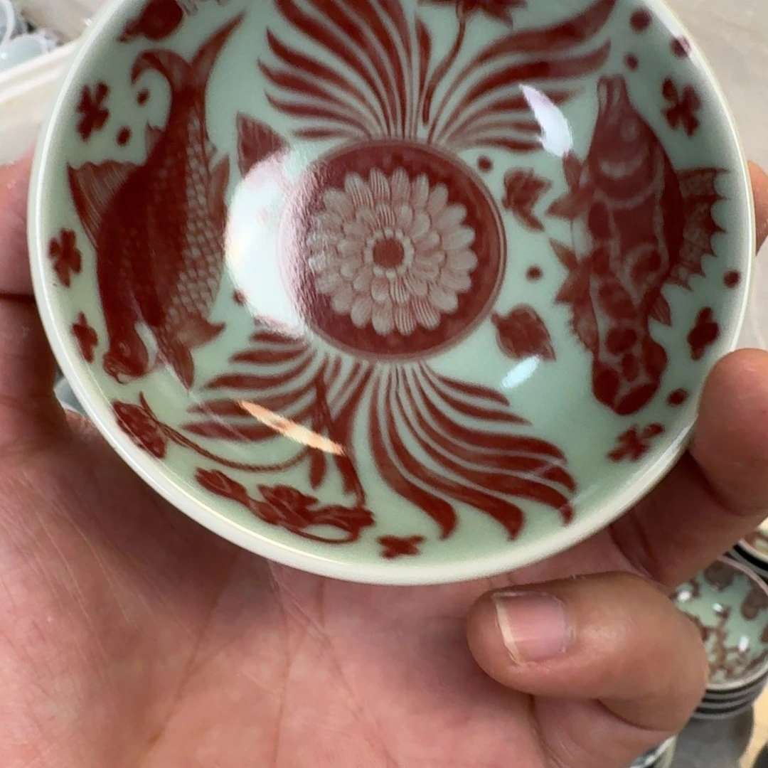 摆件釉里红鱼藻纹普洱杯