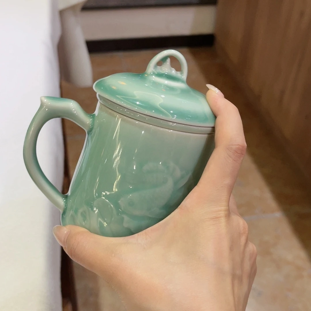 青瓷哈哈哈哈哈哈哈哈