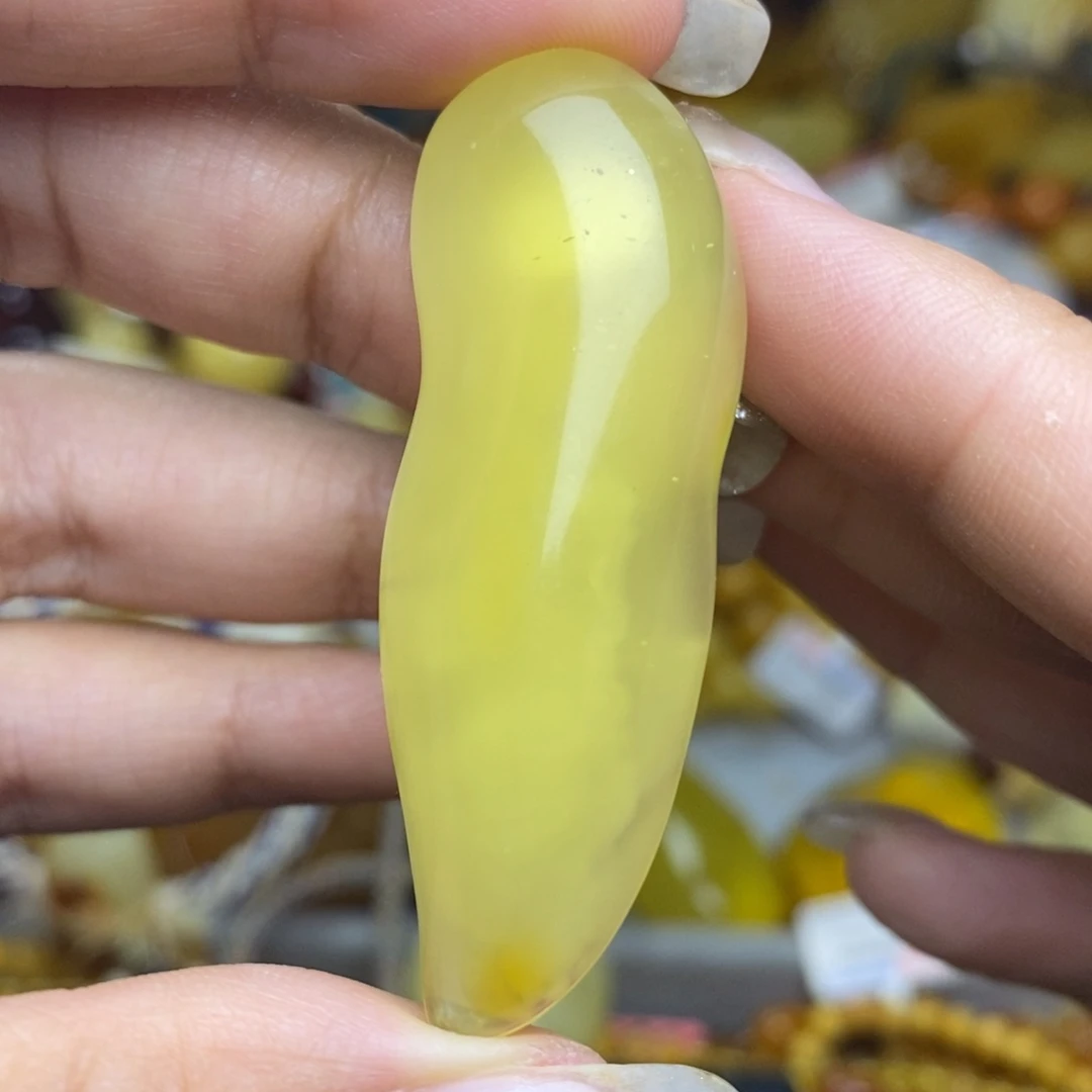 未镶嵌琥珀珠宝奇石