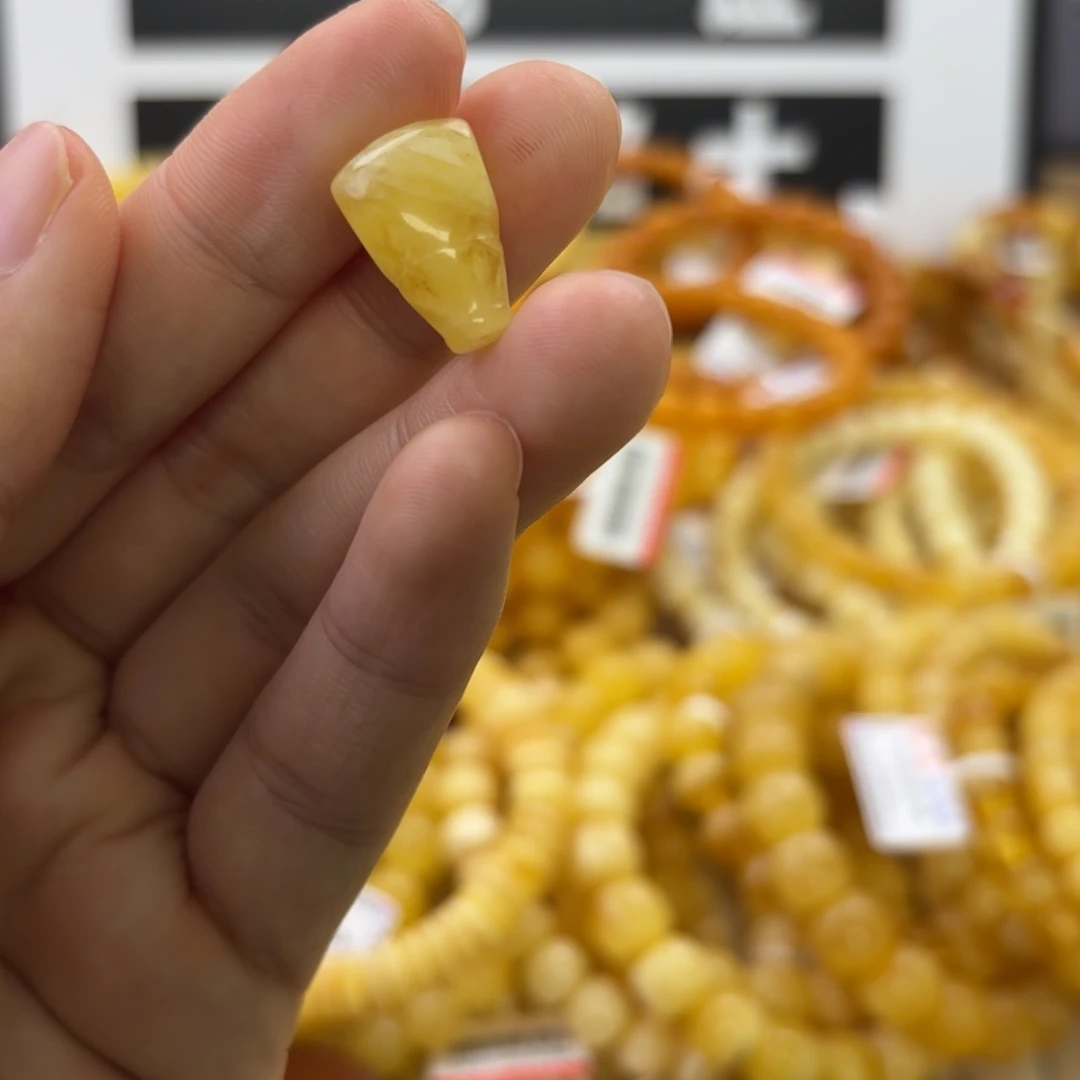 琥珀未镶嵌珠宝奇石