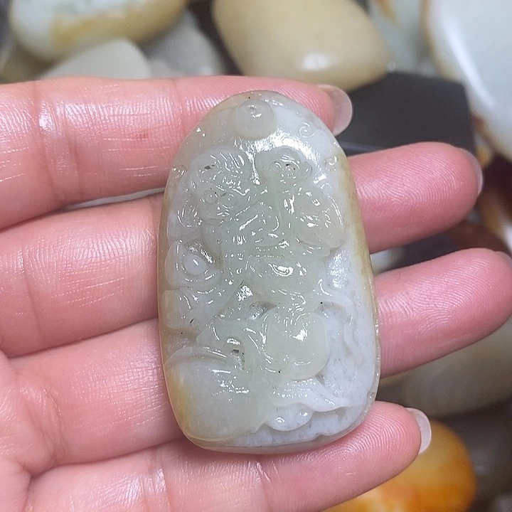 和田玉未镶嵌挂件