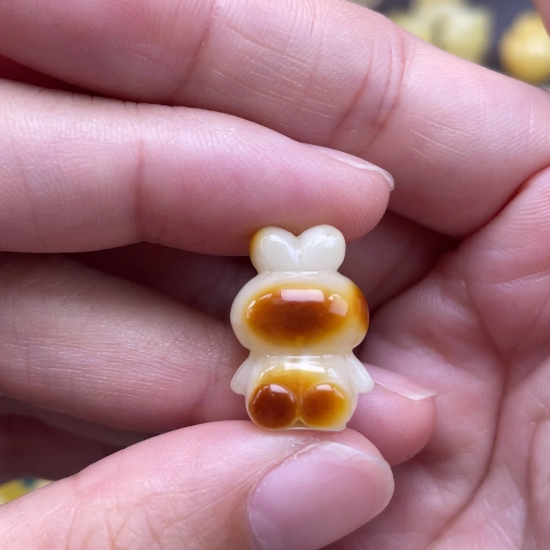 裸石琥珀未镶嵌蜜蜡