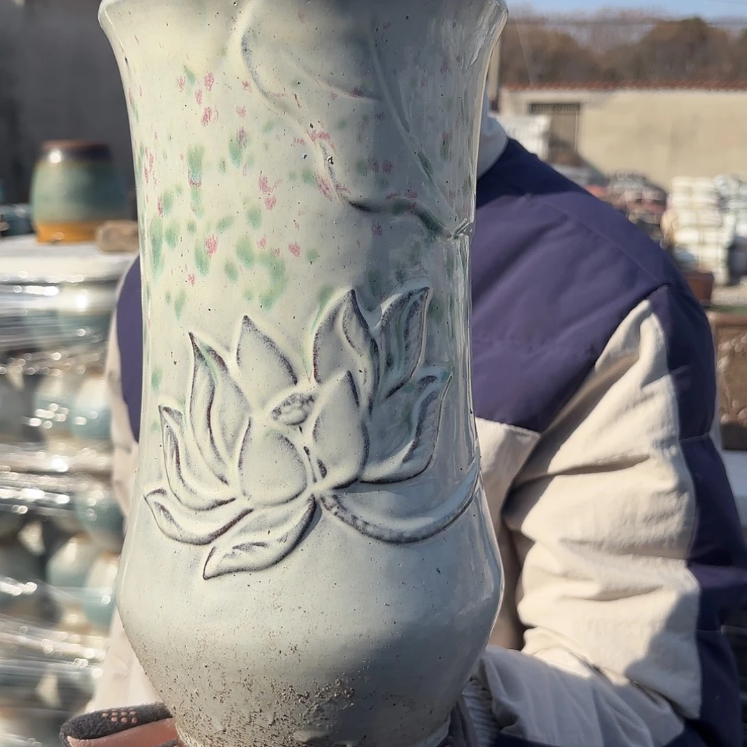 荷花口径15高度28一个