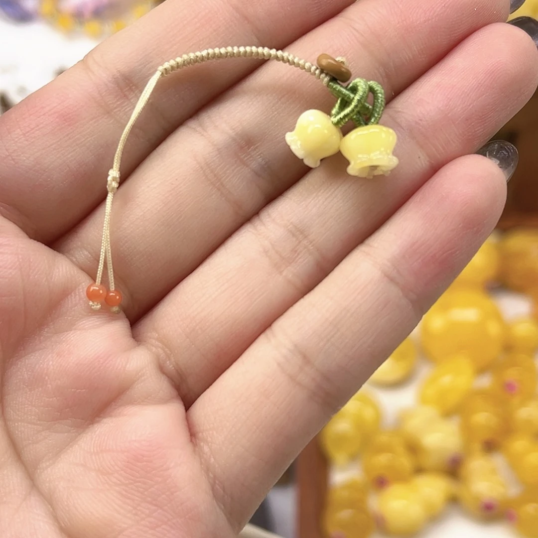 蜜蜡颈饰未镶嵌铃兰花