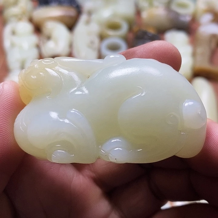 和田玉未镶嵌挂件