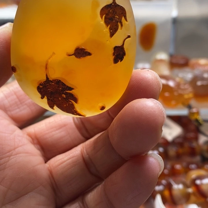 柏香籽/百香籽吊坠人****见