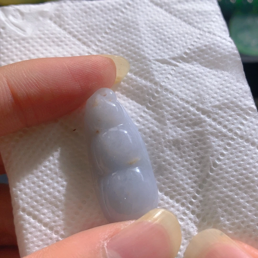 翡翠未镶嵌颈饰我