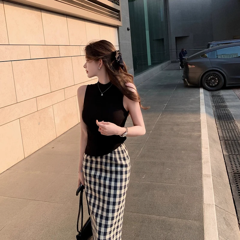 "Office lady智感背心"清冷大美人 高质妈生美纸片人小背心