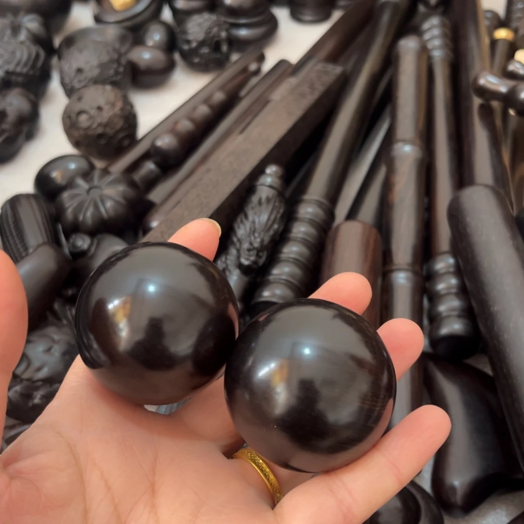 谷***个黑酸枝木类紫光檀4.5手球1对