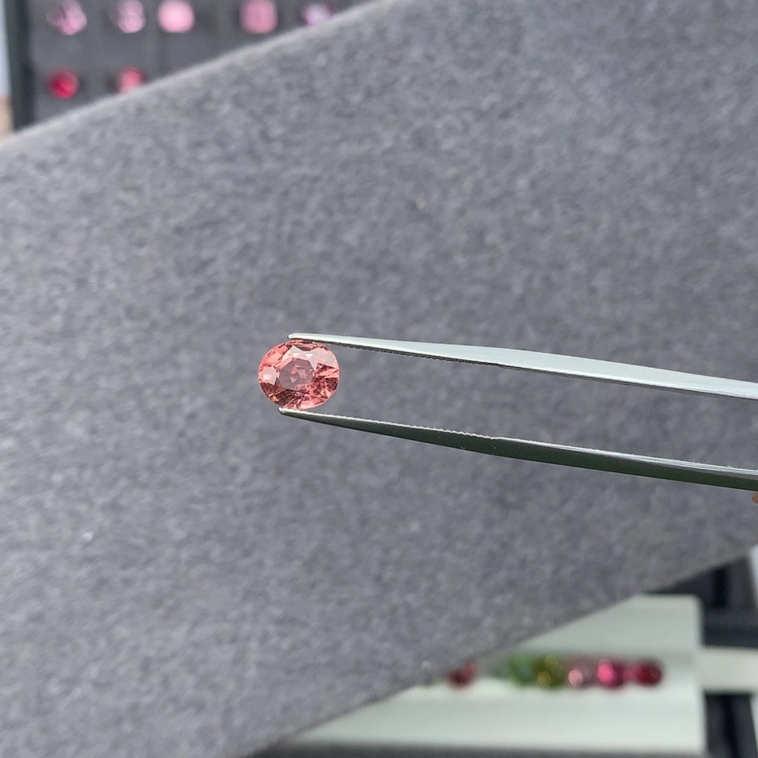 裸石未镶嵌碧玺1.61克拉