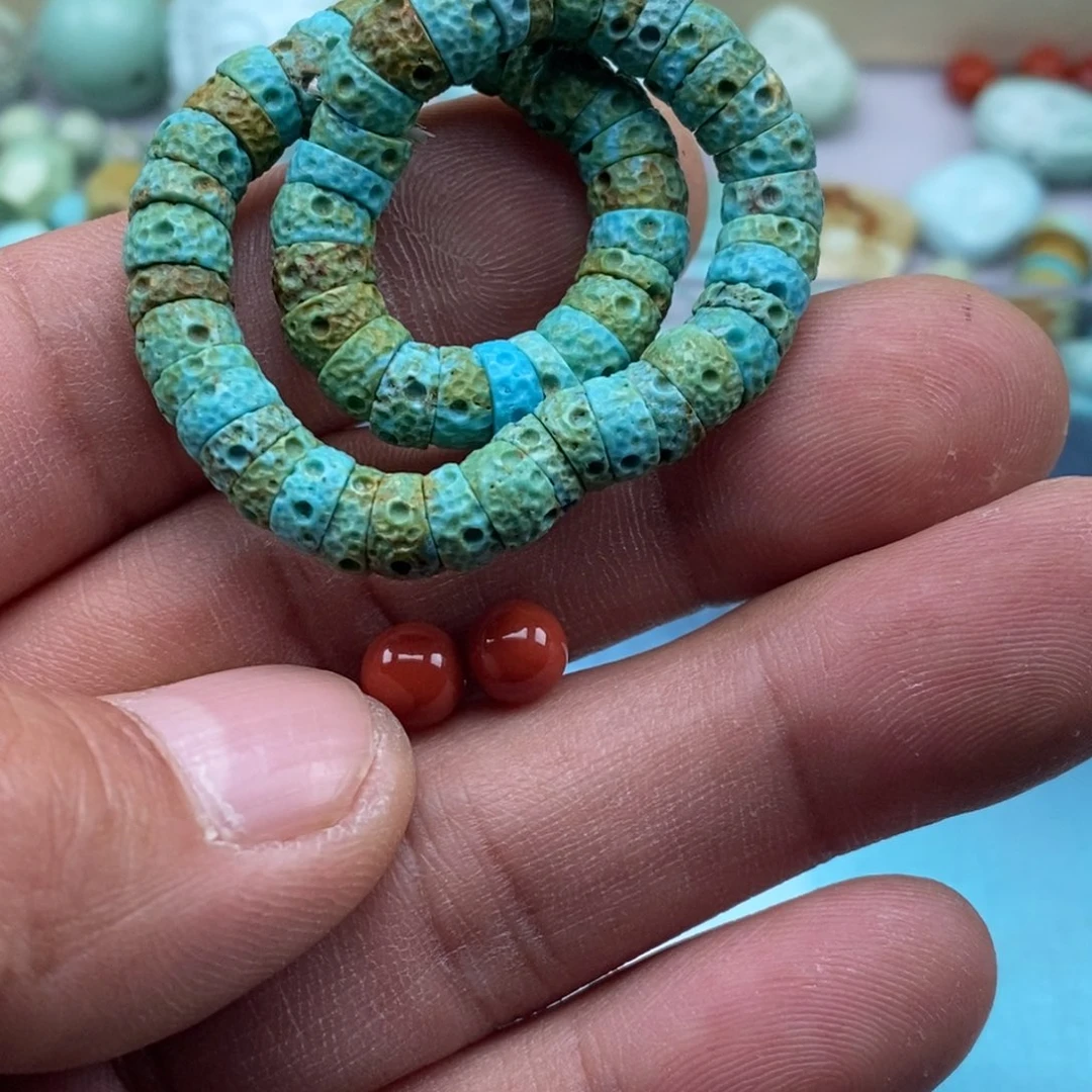 璨***璨南红玛瑙未镶嵌珠宝半成品