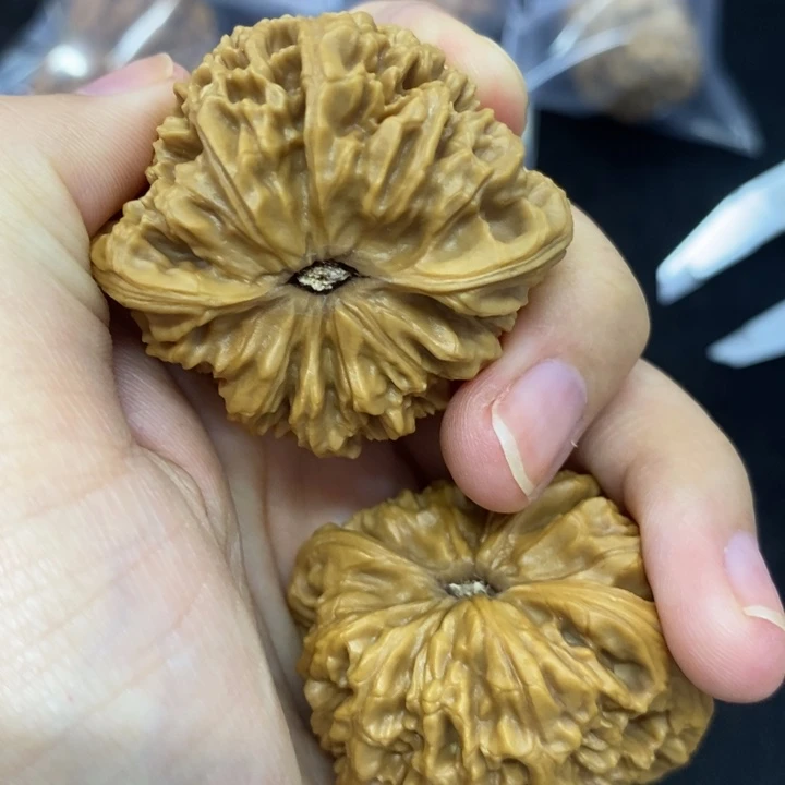 吊坠桃核南疆88南疆