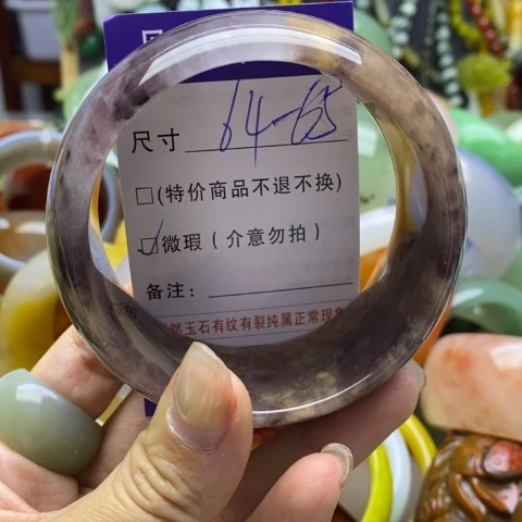 未镶嵌手镯石英质玉