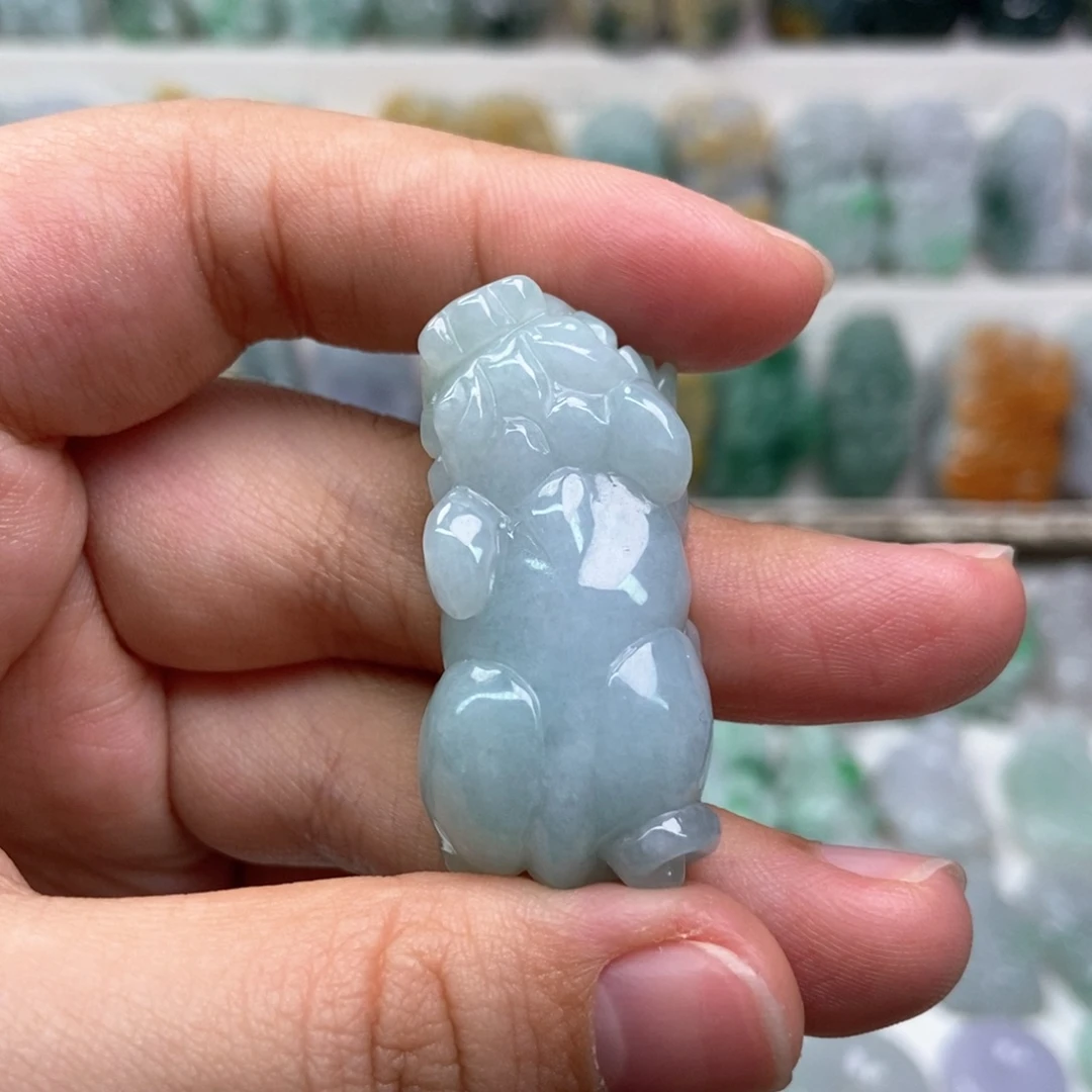 翡翠未镶嵌吊坠(赠链)