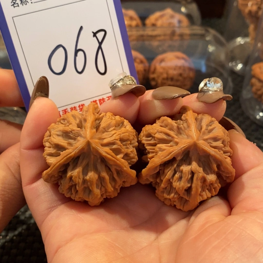 吊坠文玩核桃068帝王正奔39尺全品