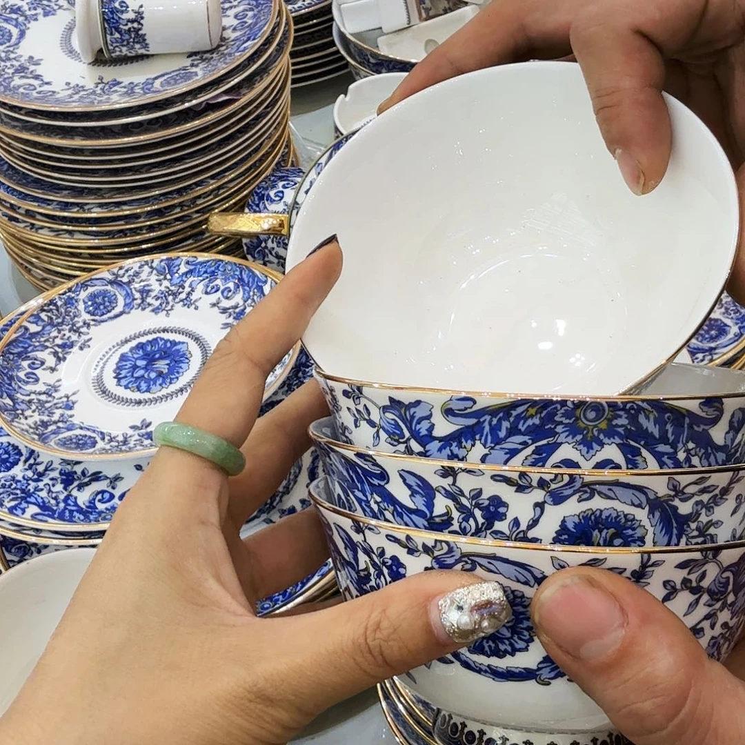 倪***倪搪瓷骨瓷陶瓷餐具家用高温