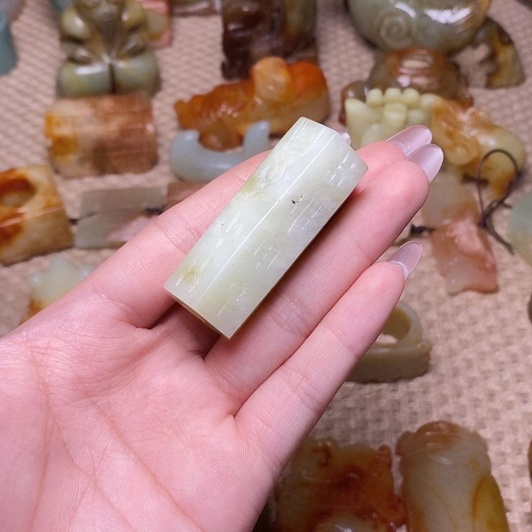 蛇纹石玉合金颈饰