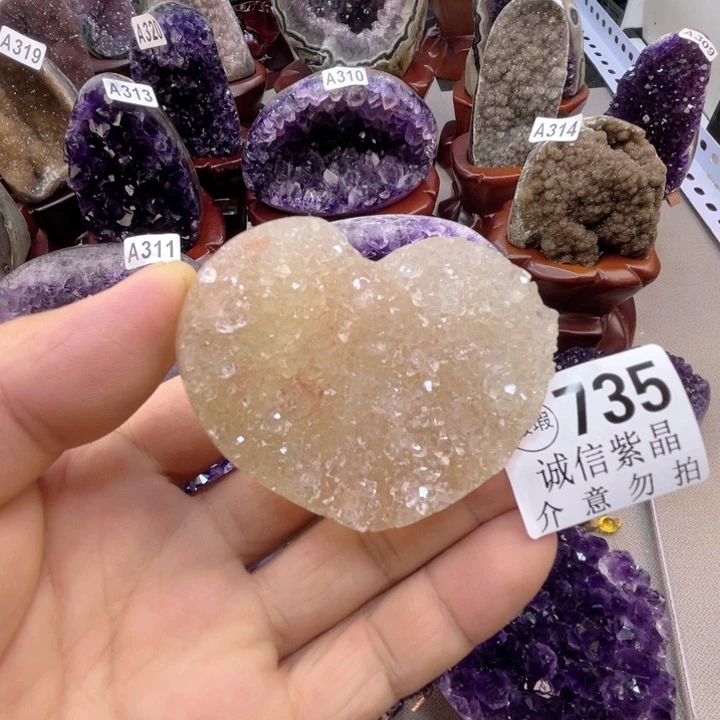 未镶嵌大型摆件（非配饰）水晶