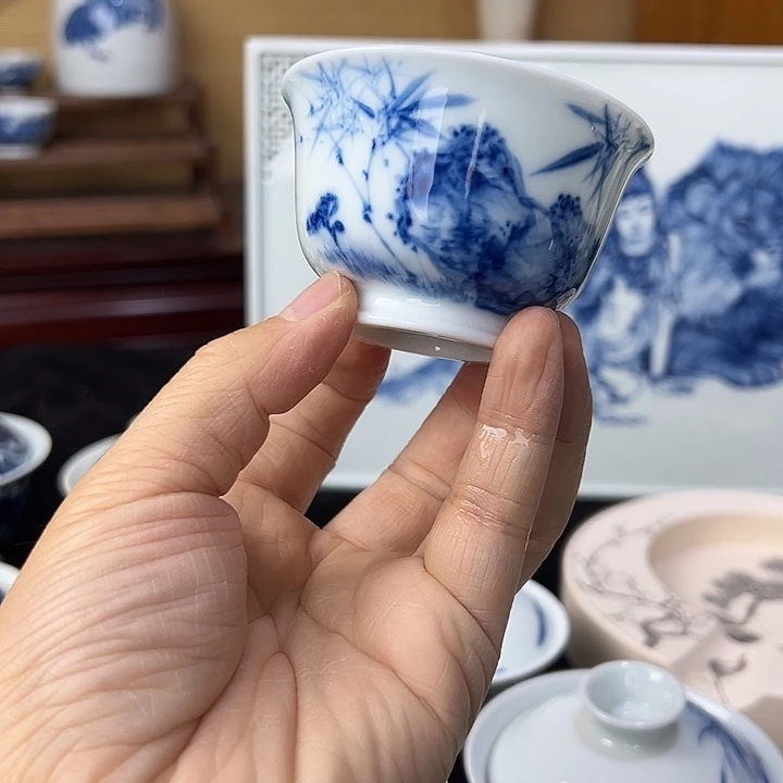 牜***ō纯手工青花兰竹主人杯