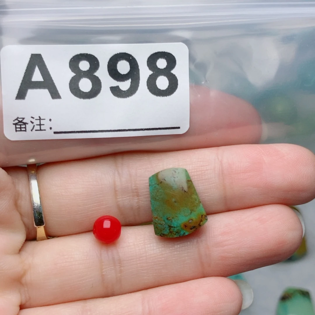 南红玛瑙未镶嵌珠宝奇石