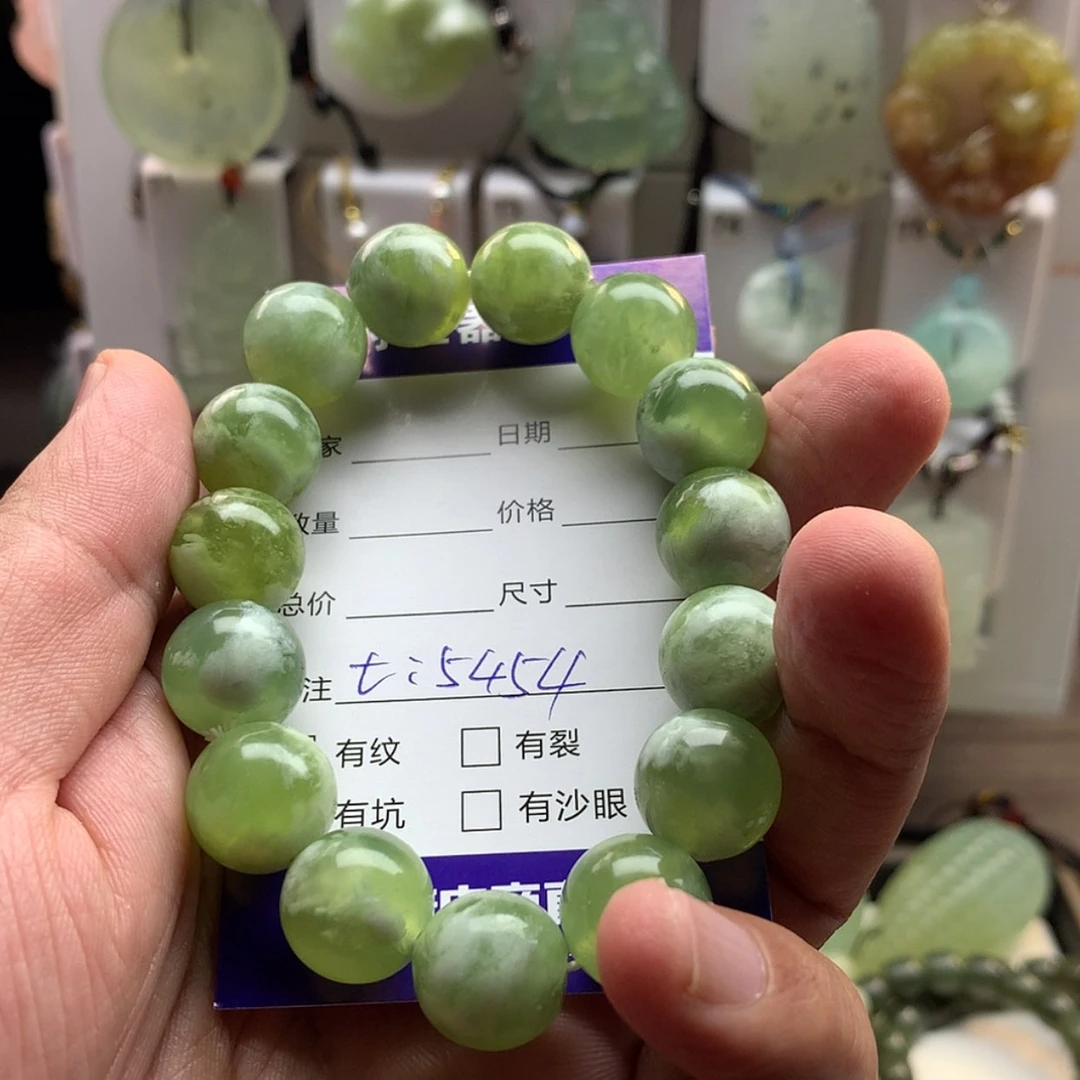 【闪购商品】蛇纹石玉未镶嵌颈饰向*