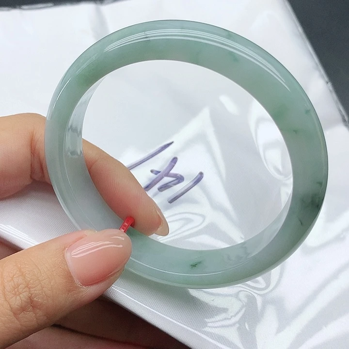 未镶嵌手镯翡翠147
