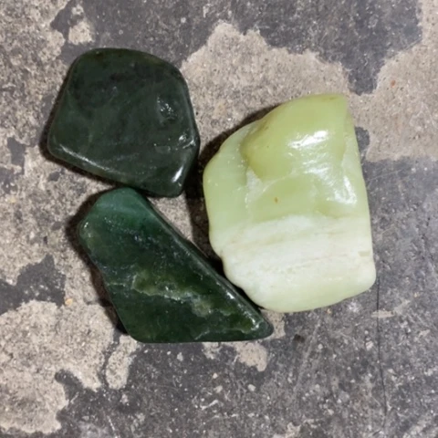 未镶嵌和田玉（糖玉）挂件