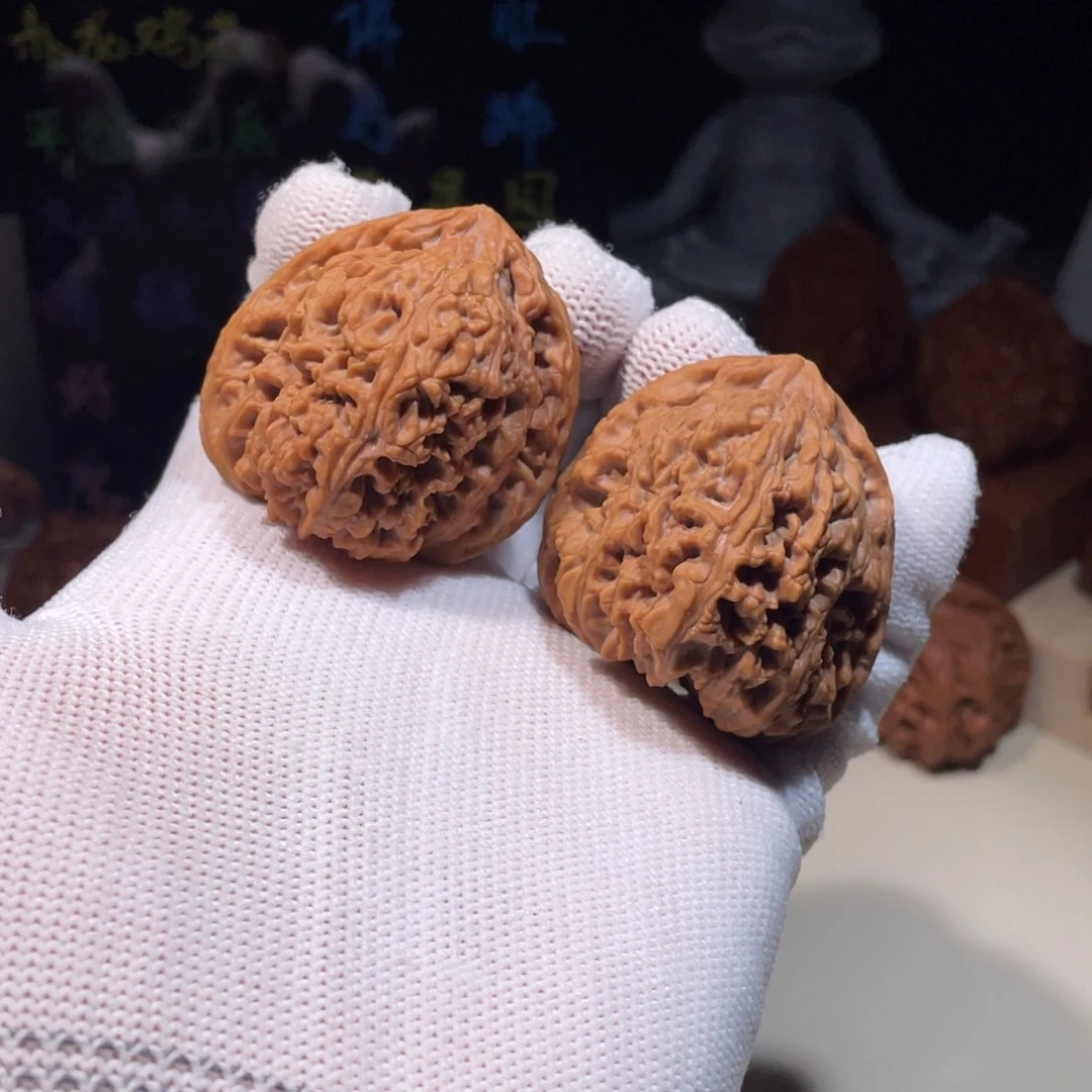 文玩核桃把件南疆石.41.41.