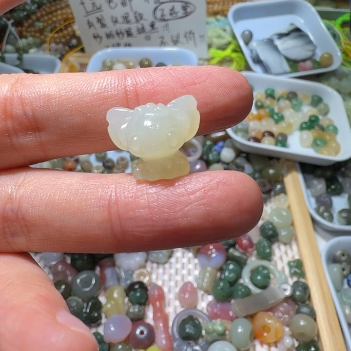 和田玉未镶嵌珠宝半成品