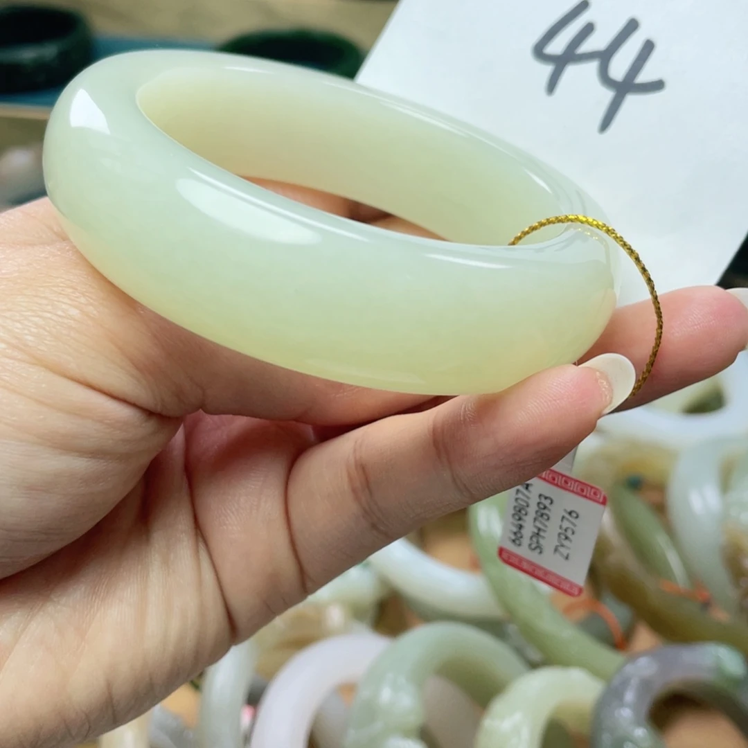 未镶嵌手镯和田玉圈口59