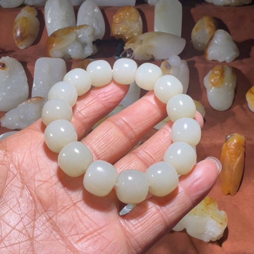 紫***贤和田玉（青玉）未镶嵌手链