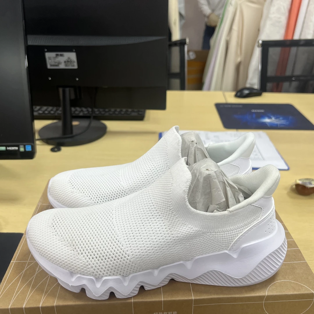 《B品以直播展示为准》鞋微脏(X811）李宁女子休闲运动鞋AGCU258-2