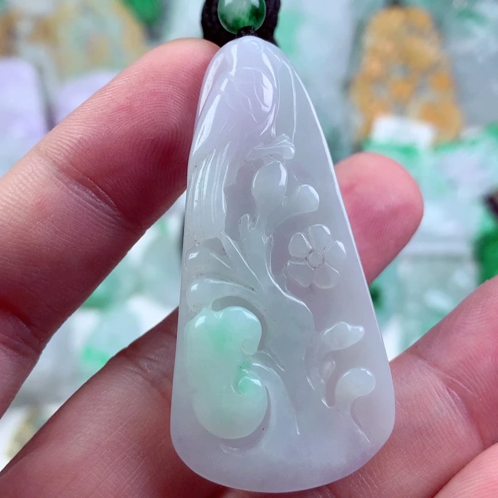 吊坠(不含链)未镶嵌翡翠