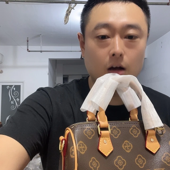 蚕丝PVC水牛皮（革）小牛皮（革）