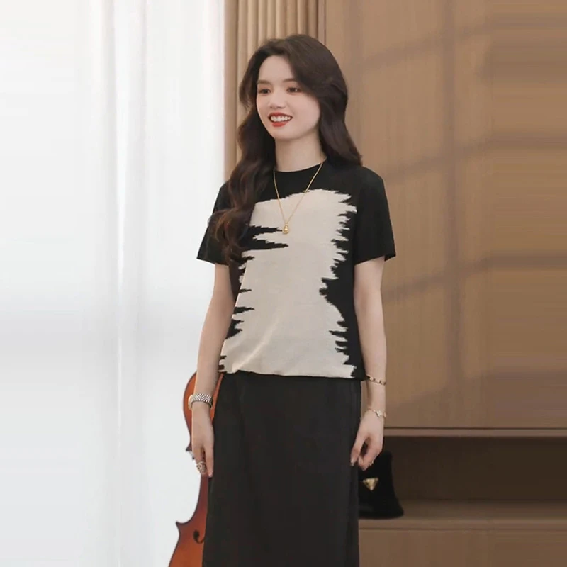 设计款撞色印花短袖T恤女士夏季时尚高级感洋气减龄休闲圆领上衣