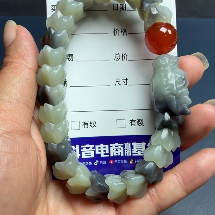 未镶嵌和田玉车挂