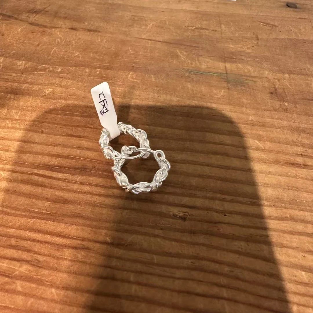 925银耳饰 0511A06 TJ韩国女装韩国直播代购925银麻花耳圈耳饰