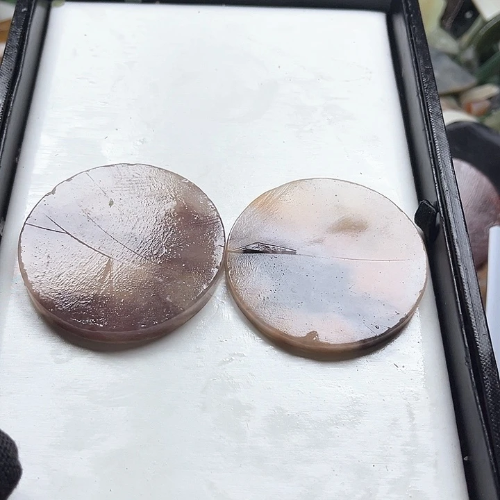 和田玉（糖玉）和田玉边角料9K金镶嵌嫦**月