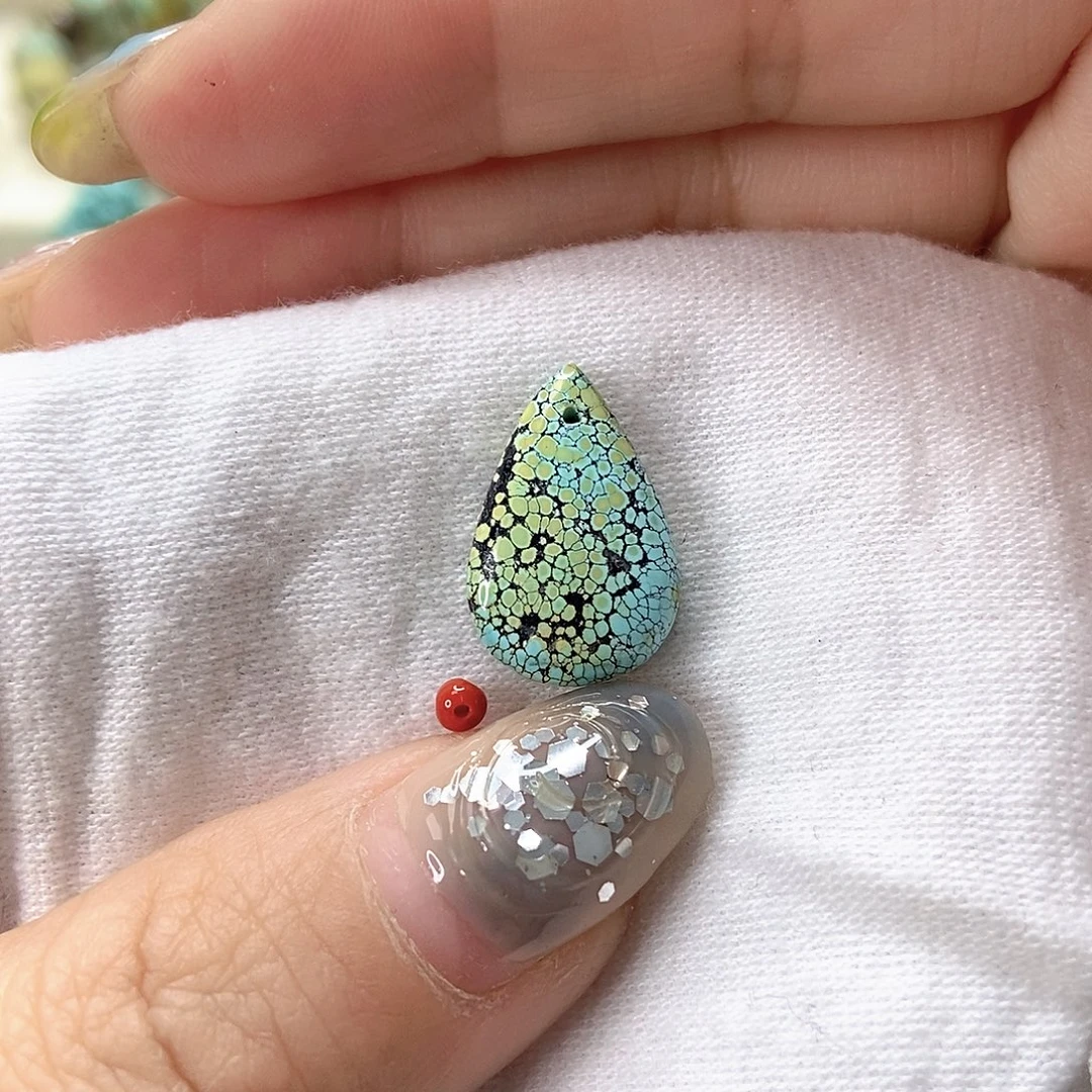 南红玛瑙未镶嵌珠宝奇石